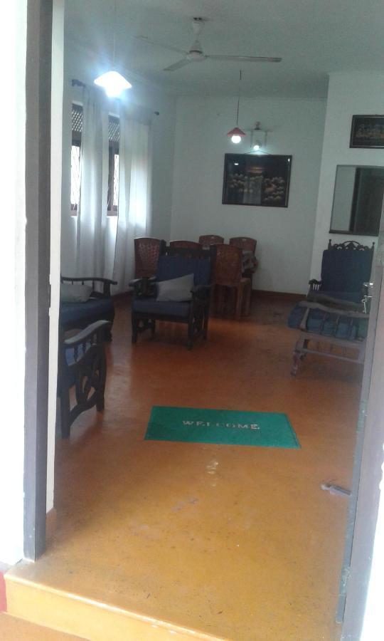 The Ocean Bed & Breakfast Unawatuna Bagian luar foto