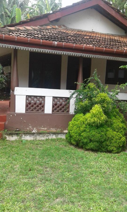 The Ocean Bed & Breakfast Unawatuna Bagian luar foto