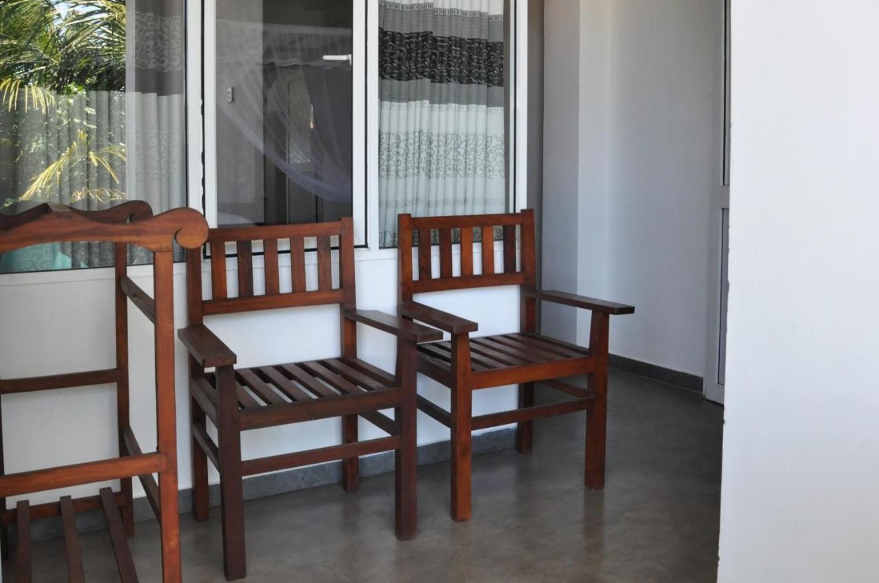 The Ocean Bed & Breakfast Unawatuna Bagian luar foto