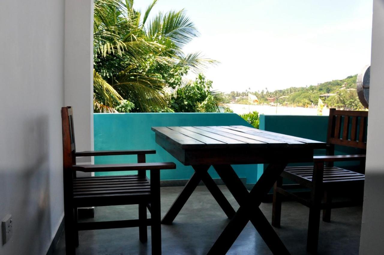The Ocean Bed & Breakfast Unawatuna Bagian luar foto
