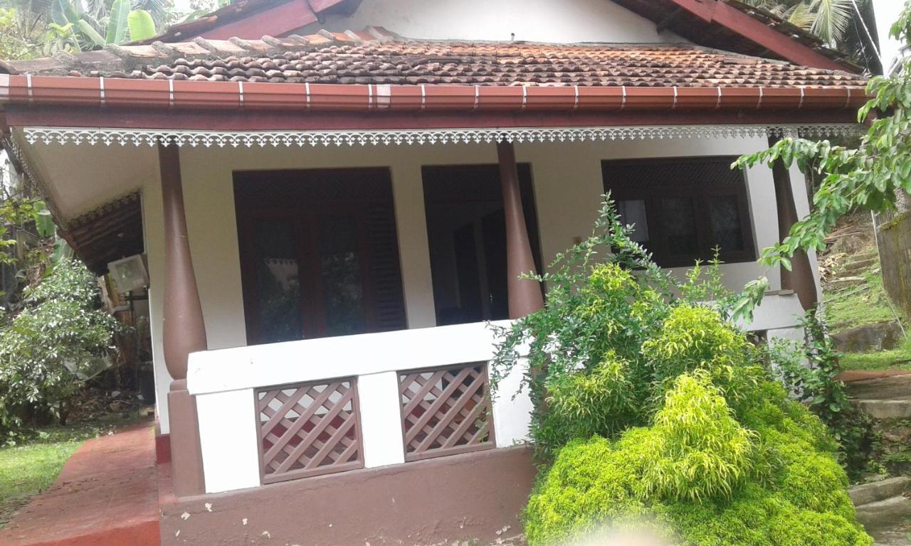 The Ocean Bed & Breakfast Unawatuna Bagian luar foto