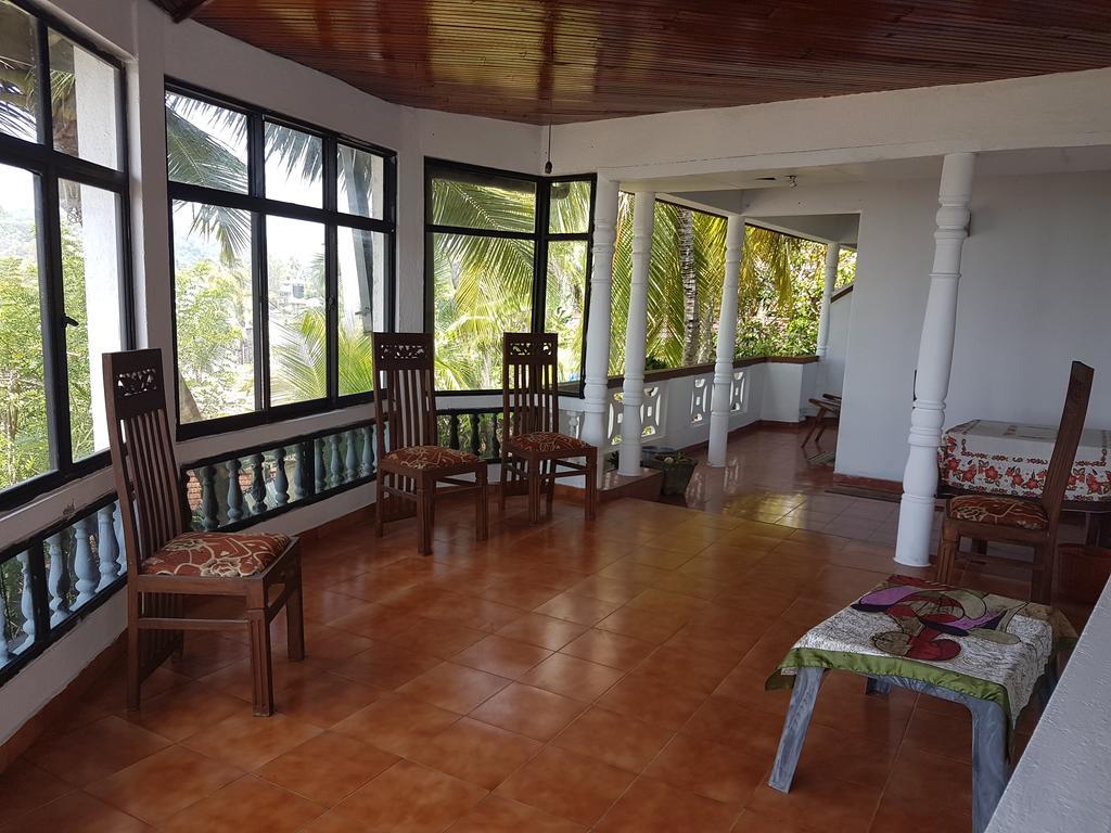 The Ocean Bed & Breakfast Unawatuna Bagian luar foto