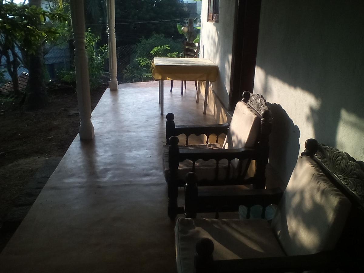 The Ocean Bed & Breakfast Unawatuna Bagian luar foto
